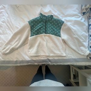 Women’s Colorblock quarter zip sherpa sweatshirt